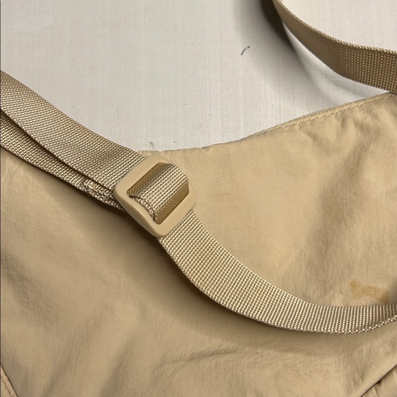 Gap Shoulder Bag - Picture 8 of 13